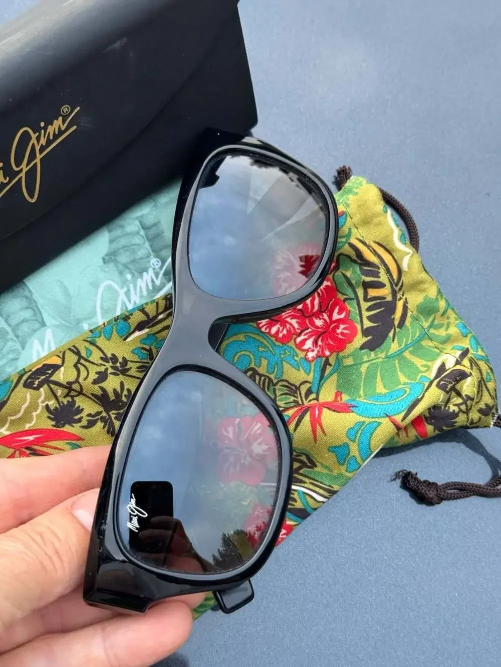 Maui Jim Black Polarized Sport Sunglasses with Case and Pouch